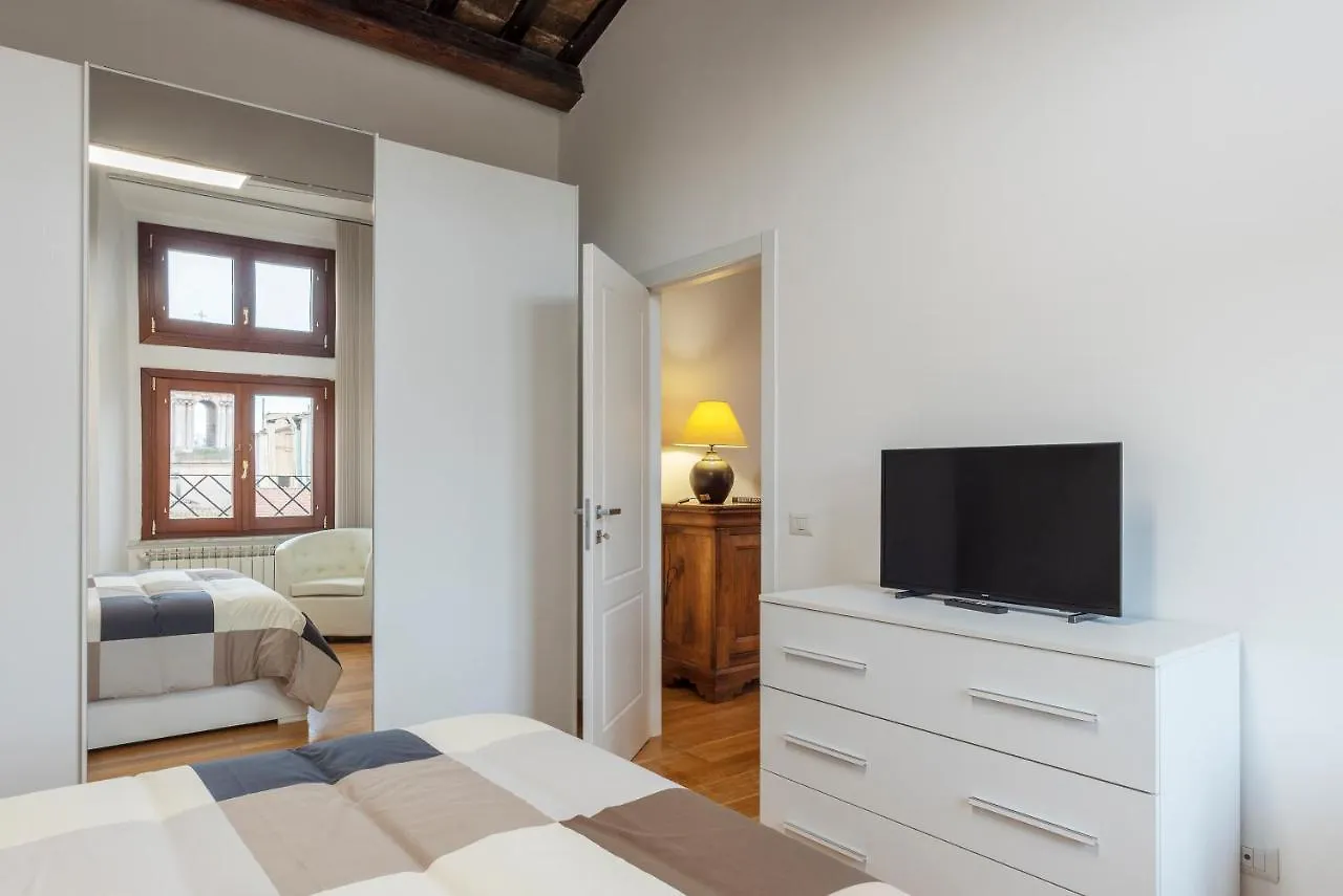 Palazzo Altieri Penthouse Apartments Roma